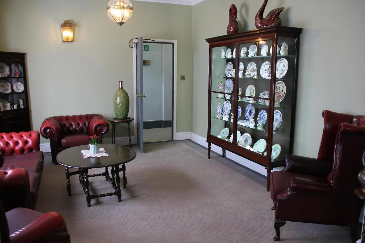 Centennial Hotel CBG 3*,